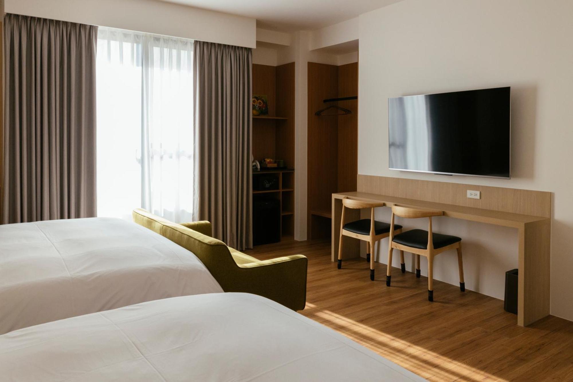 Hotel 鹹菜巷8號 Tainan Esterno foto