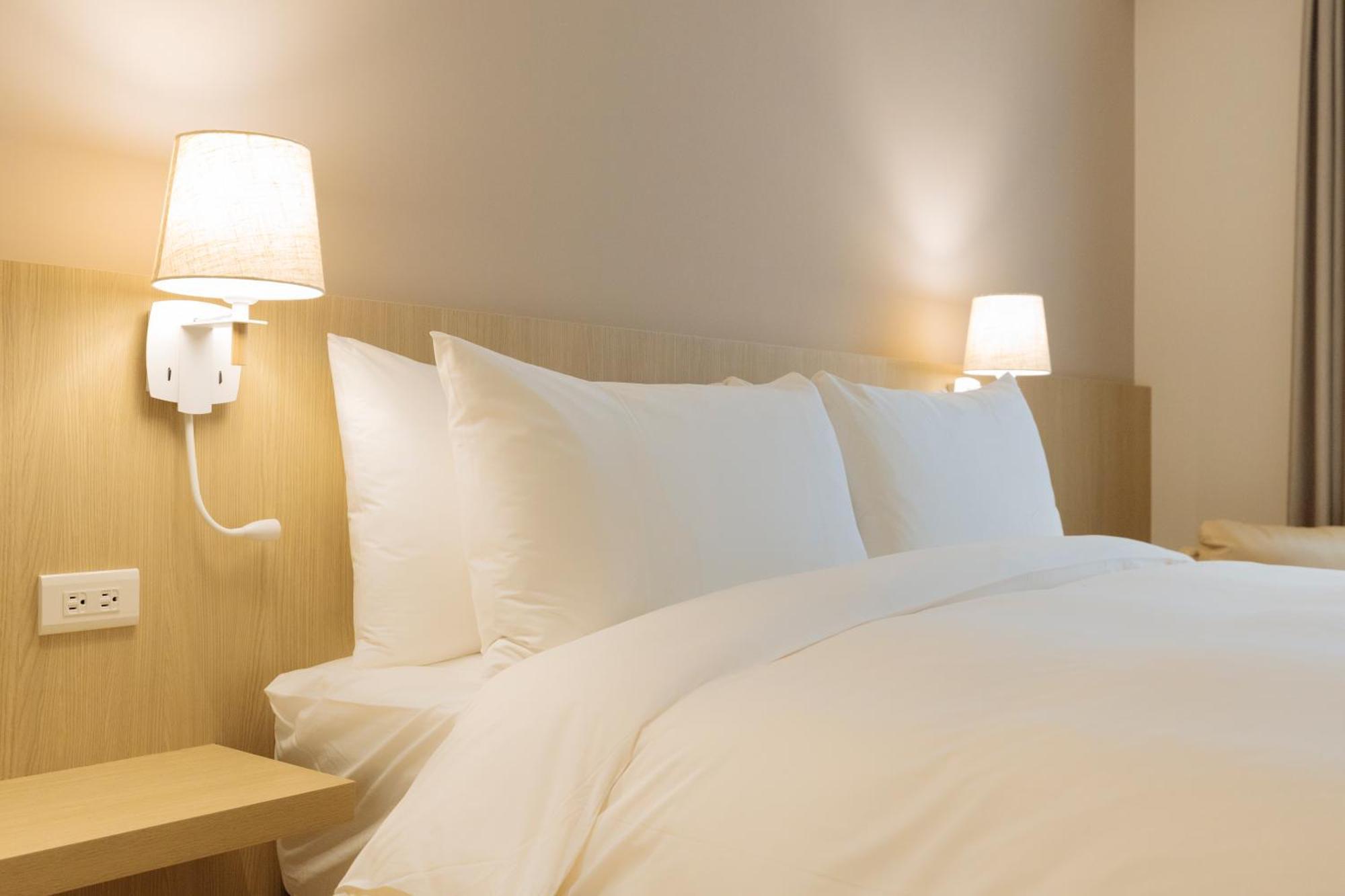 Hotel 鹹菜巷8號 Tainan Esterno foto